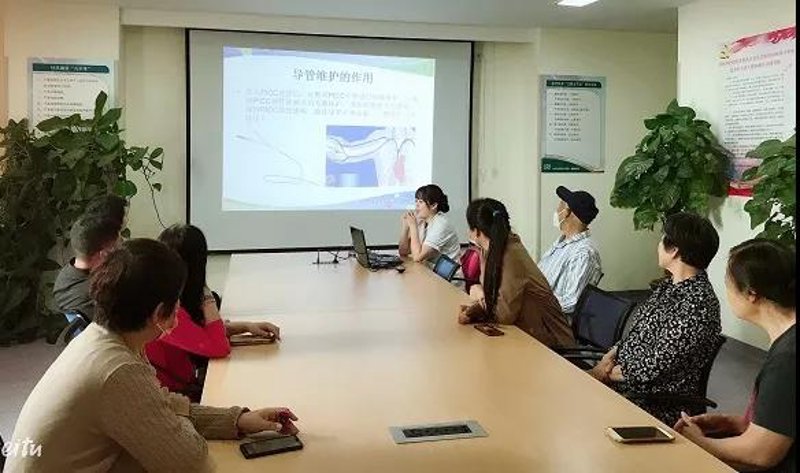 AI建站：让网站建设变得更简单
